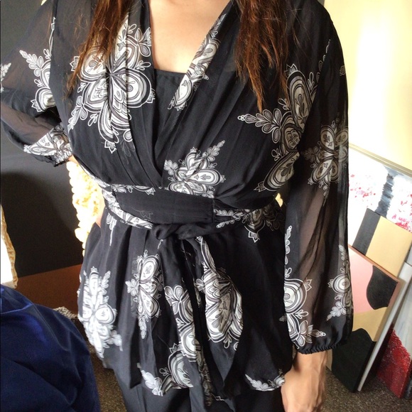 Ann Taylor blouse - Picture 3 of 6